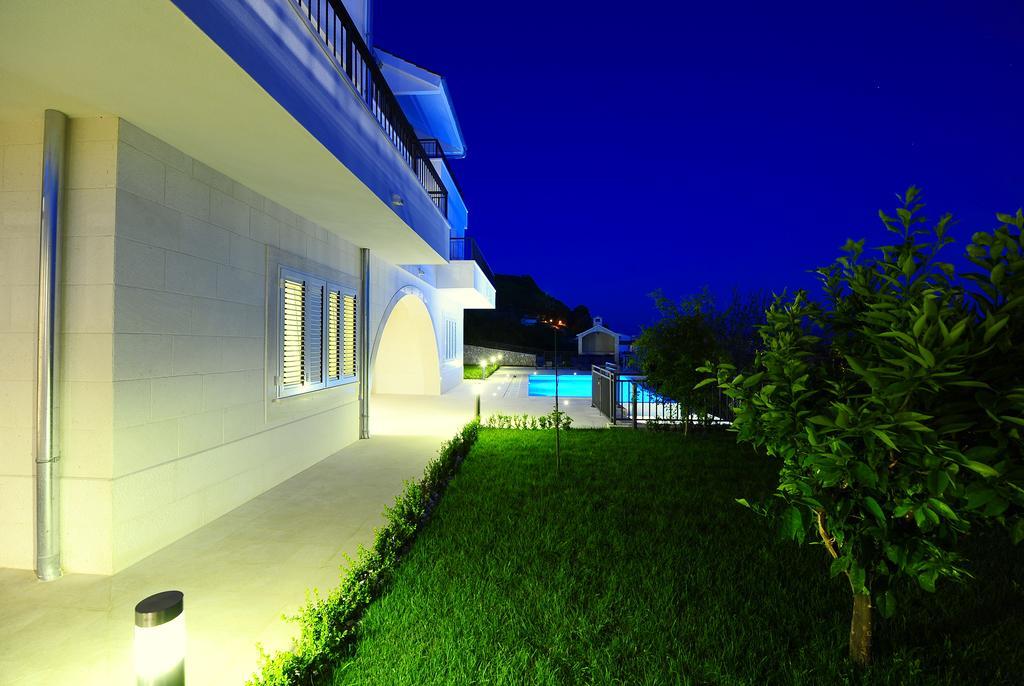 The One Resort 珀德垂那 外观 照片